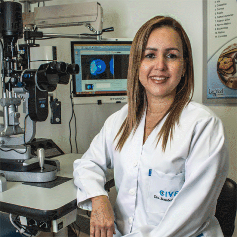 clinicas operacion miopia en guayaquil CIVE - Clínica Internacional De La Visión De Ecuador