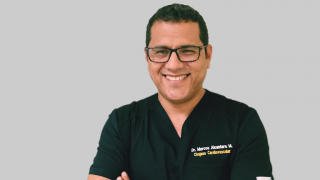 medicos cirugia cardiovascular guayaquil Dr. Marcos Alcántaro Montoya
